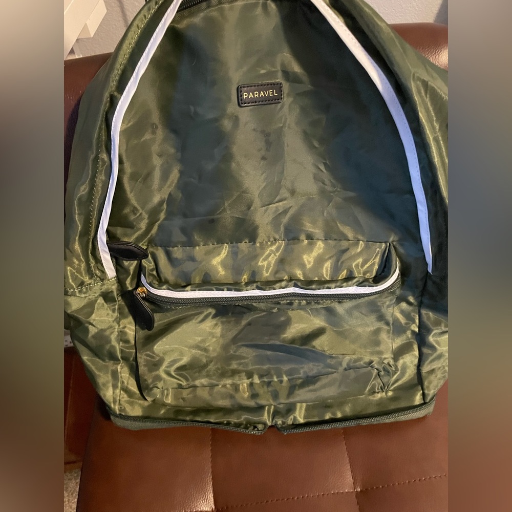 Paravel foldable/packable Olive green backpack